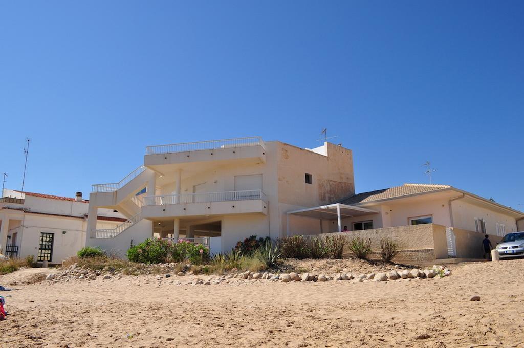 Sagittarius Mare Apartamento Marina di Ragusa Exterior foto