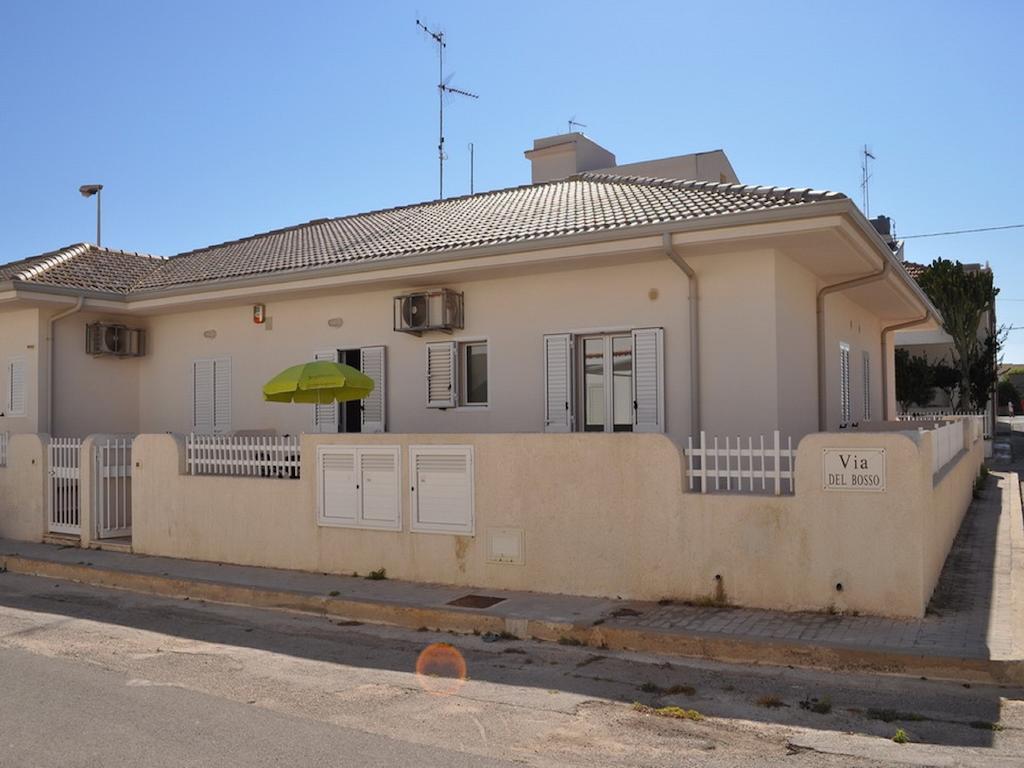 Sagittarius Mare Apartamento Marina di Ragusa Exterior foto